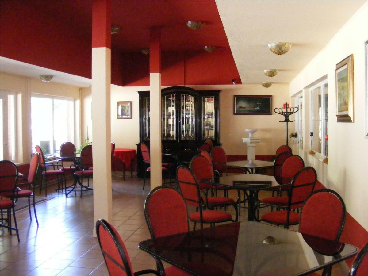 Hotel Pelikan Hódmezővásárhely 외부 사진
